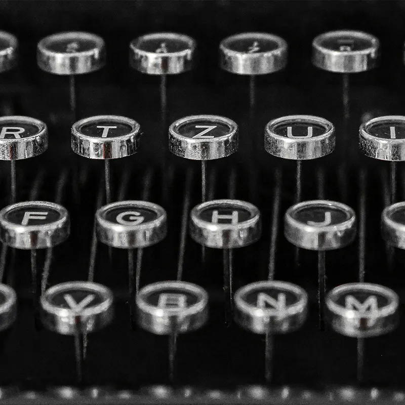 Should You <span>Write Your Own Marketing Content</span> or Hire an Expert?